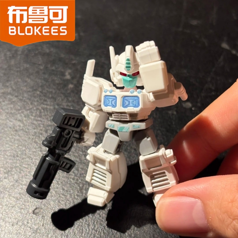 Blokees Transformers Defender  - огляд і ціна Model Kit Optimus Prime