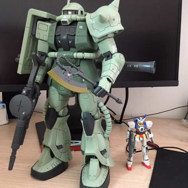 Hot 1/48 MEGA Zaku II Assembly - огляд і ціна Model Kit Zaku