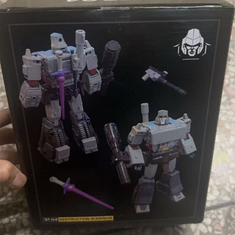 Transformation ST-04 ST04 Mega - огляд і ціна Model Kit Optimus Prime